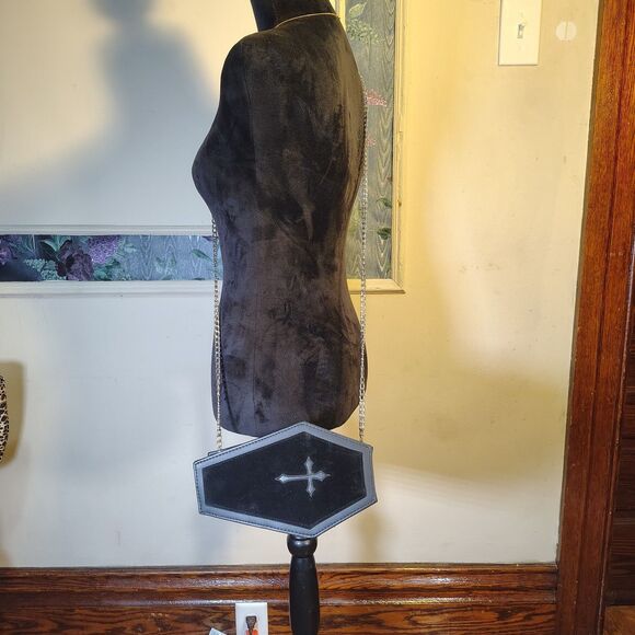 Spirit Handbags - Coffin Casket Velvet Gothic Black Vampire Purse